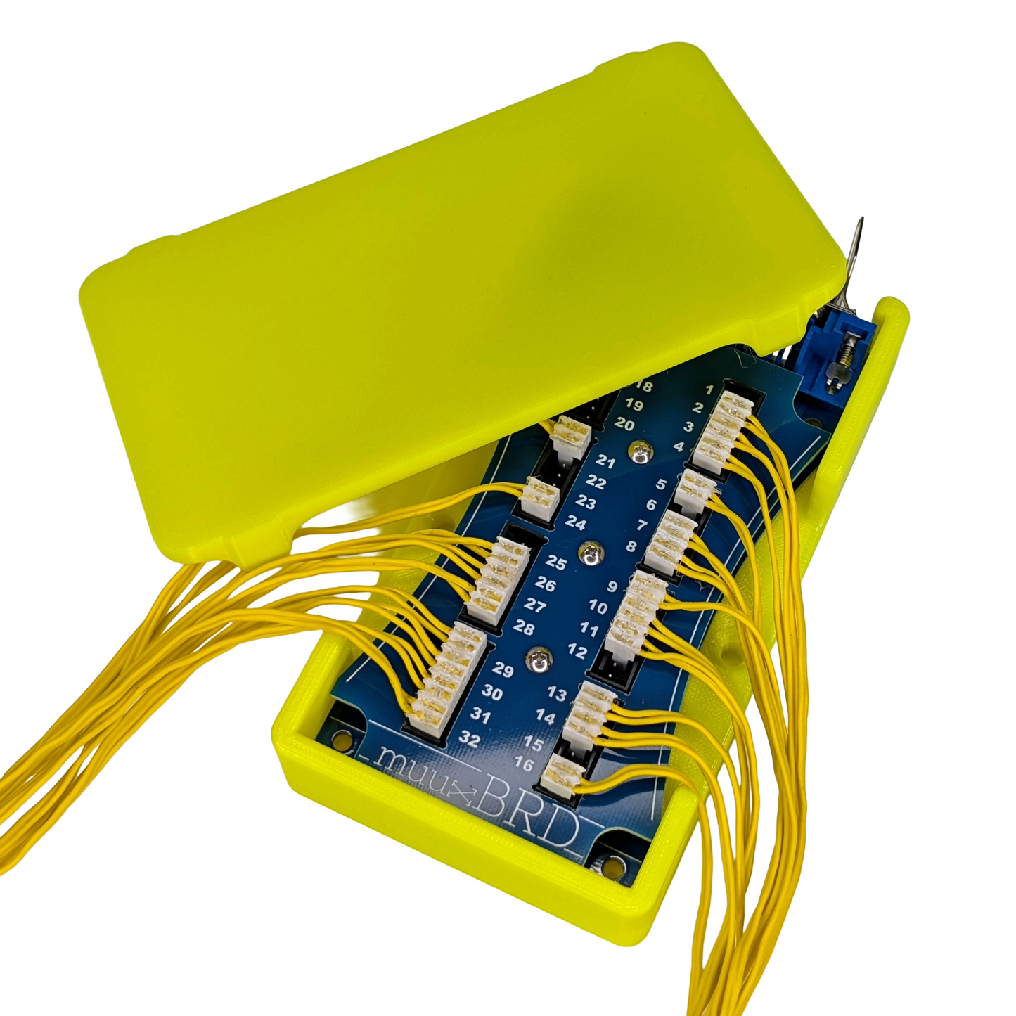 FireOne or StarFire 32-cue QuickPlug slat installed in an enclosure with electric matches attached. QC-32 and QC-32E