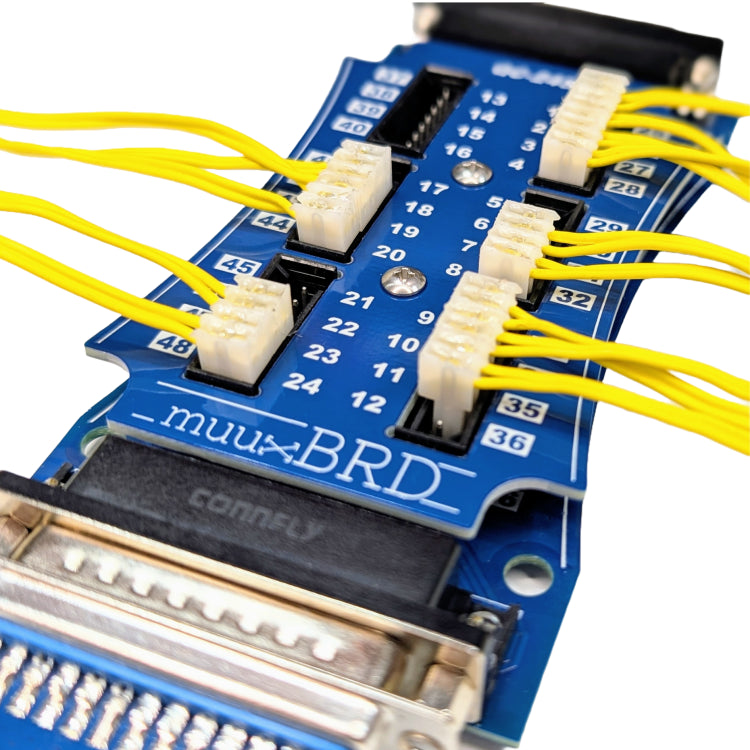 Close up view of QC-24S Mongoose 24-cue series slat with MJG QuickPlug ematches installed